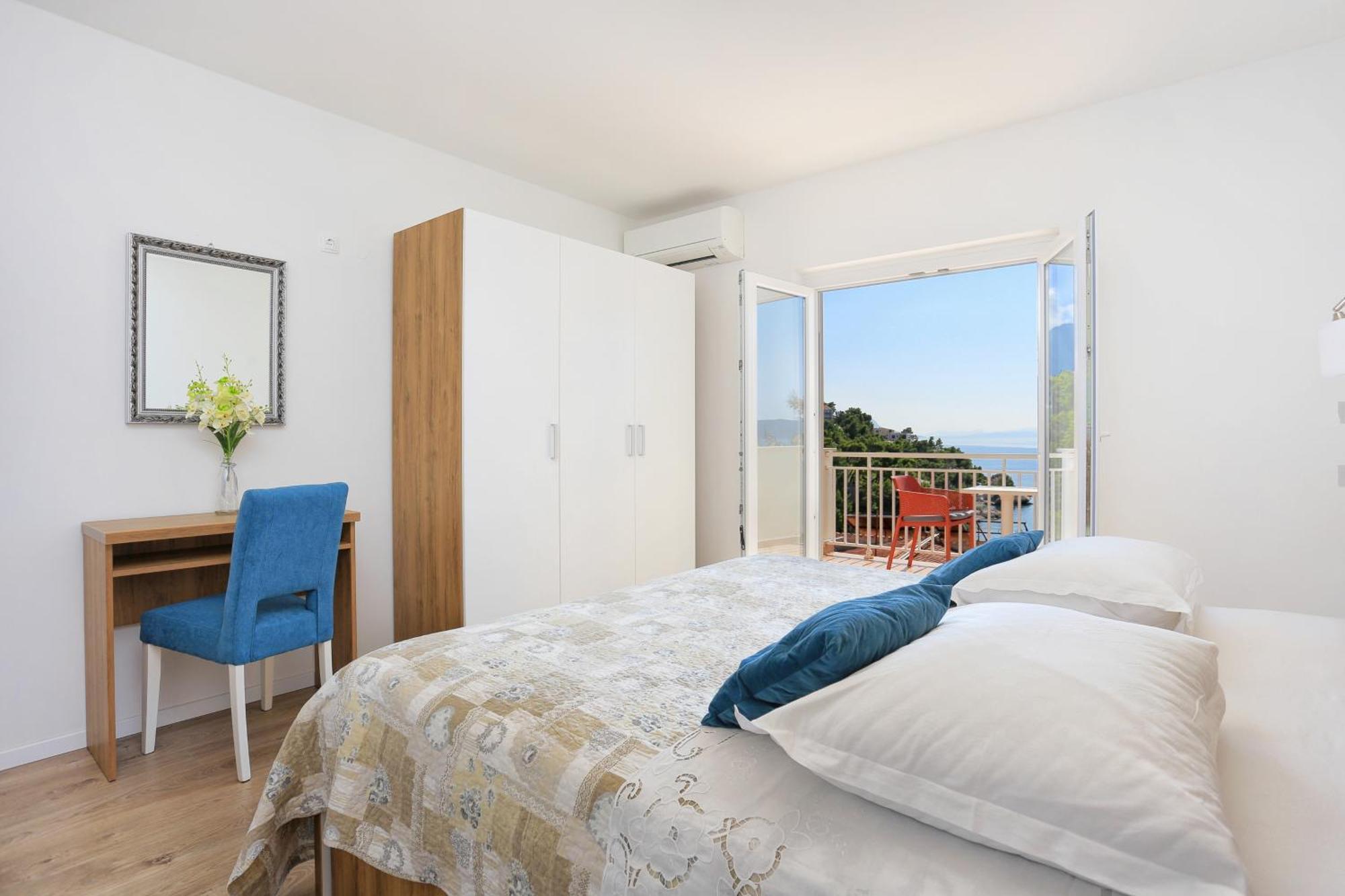 Apartments By The Sea Brela, Makarska - 6688 Habitación foto